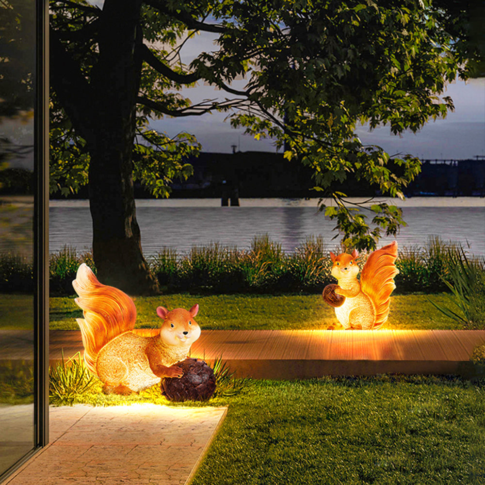 Aria Decorative Squirrel Solar Resin Outdoor Light - Lamp Outdoor