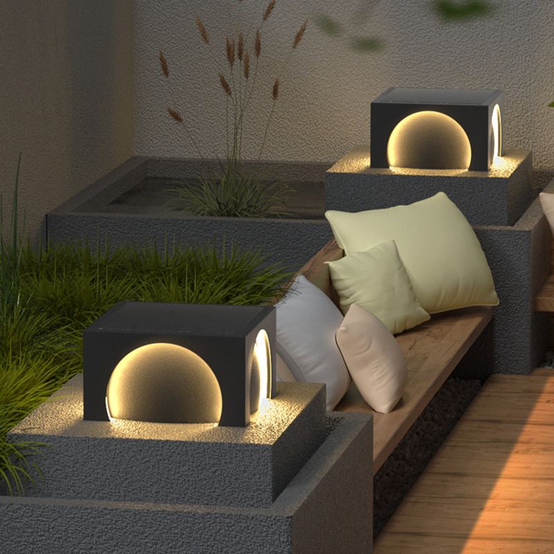 Ray Modern Rectangular Metal Outdoor Lamps Post - Lamp Outdoor