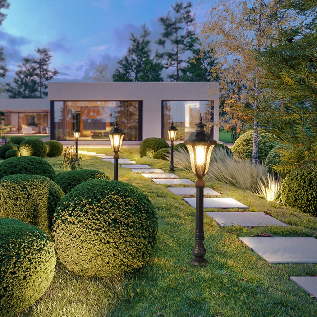 Retro-Inspired Waterproof Outdoor Lamp Post for Traditional Villa Gardens - Lamp Outdoor