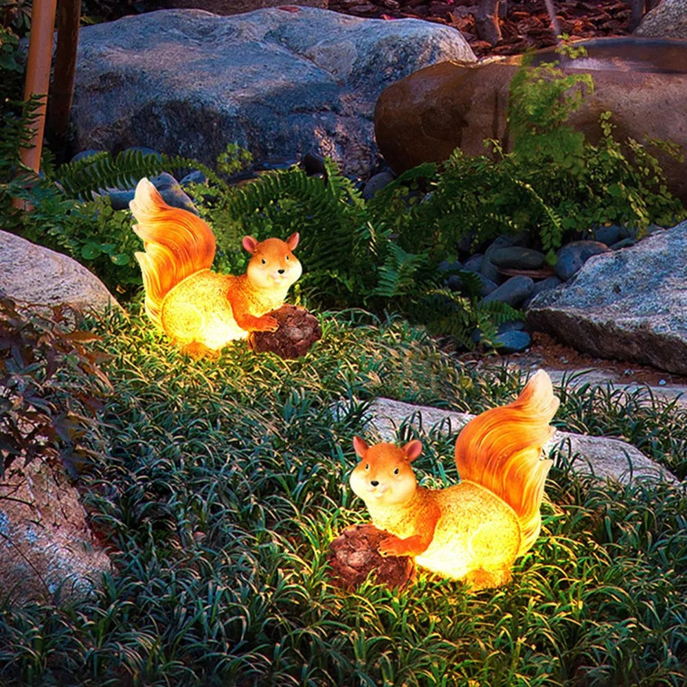 Aria Decorative Squirrel Solar Resin Outdoor Light - Lamp Outdoor