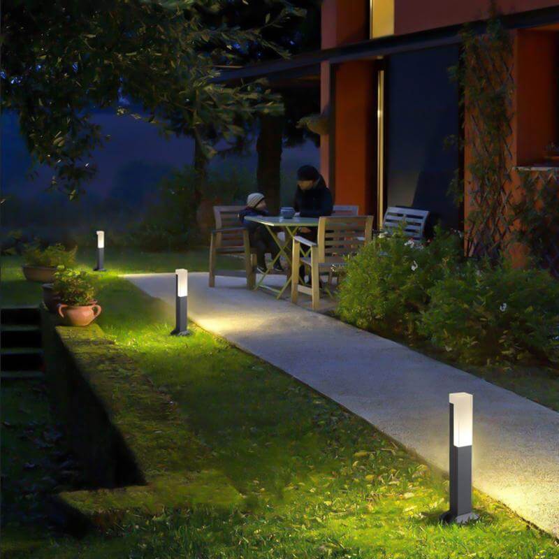 Sleek Cuboid Black Aluminum LED Bollard Lights Waterproof and Minimalist Design - Lamp Outdoor