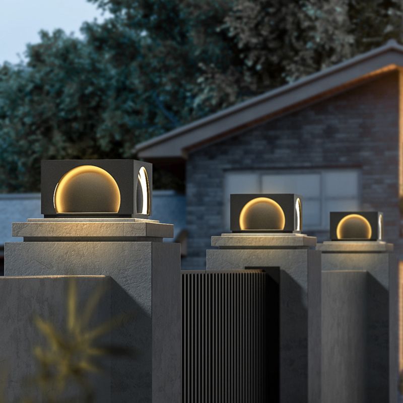Ray Modern Rectangular Metal Outdoor Lamps Post - Lamp Outdoor