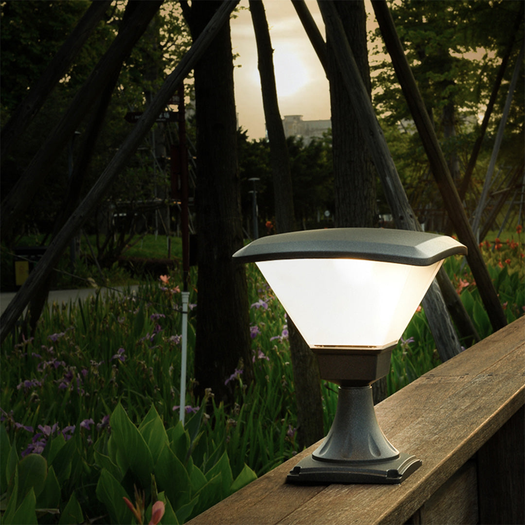 Outdoor Garden Light Pole Minimalist Modern Style - Lamp Outdoor