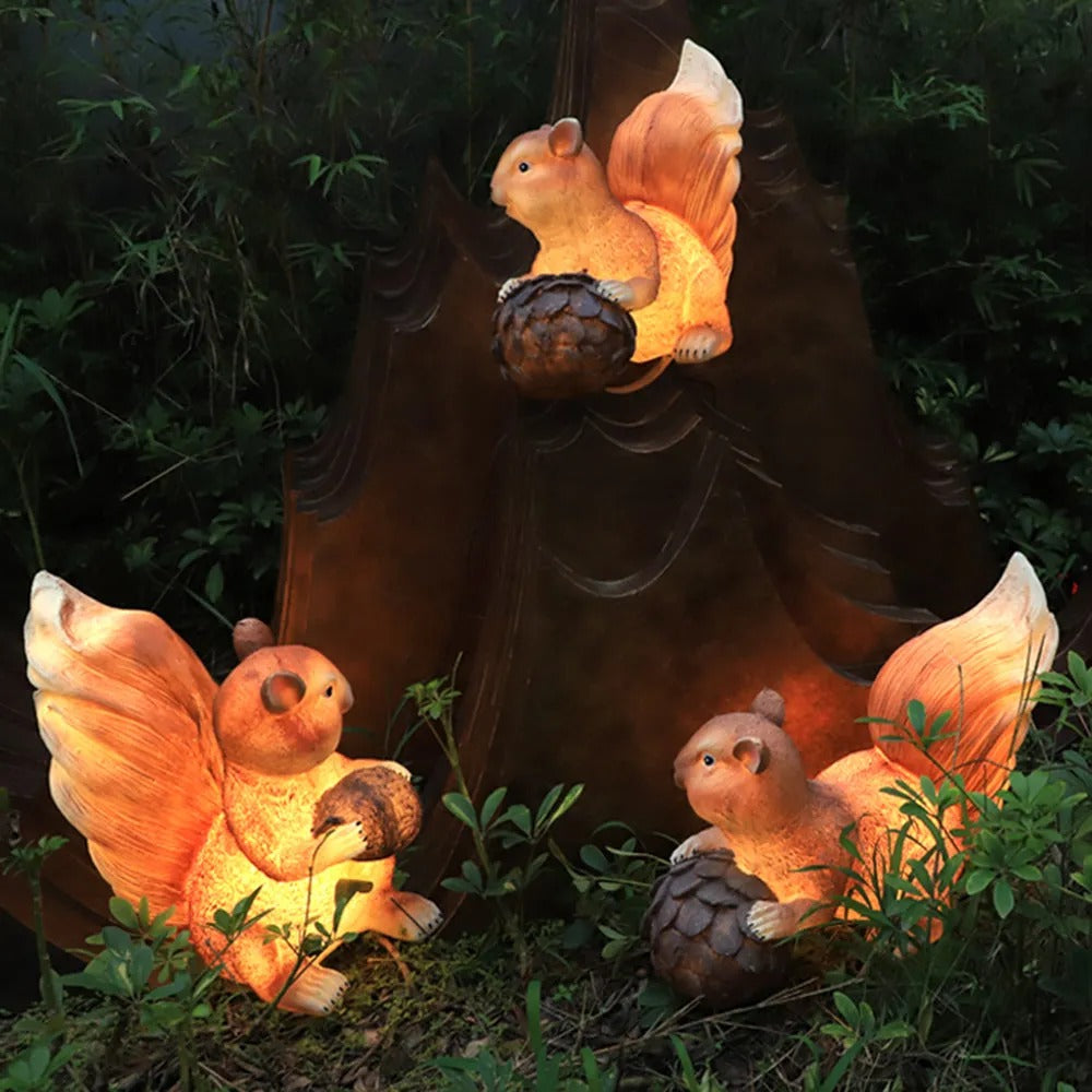 Aria Decorative Squirrel Solar Resin Outdoor Light - Lamp Outdoor